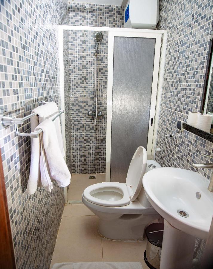Hotel Everest RD CONGO Kinshasa Eksteriør bilde
